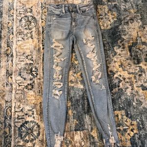 American eagle distressed light wash jeans
